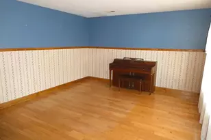 121 Crosley Dr, Waterford Township, NJ 08004 - Photo 3