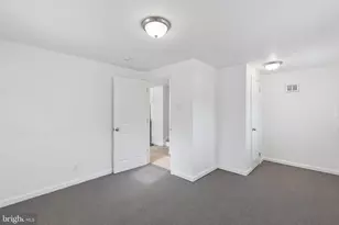 105 Country Club Pl, Cherry Hill, NJ 08003 - Photo 33