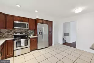 105 Country Club Pl, Cherry Hill, NJ 08003 - Photo 13