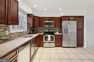 105 Country Club Pl, Cherry Hill, NJ 08003 - Photo 11