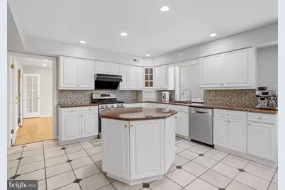 32 Country Walk, Cherry Hill, NJ 08003 - Photo 9