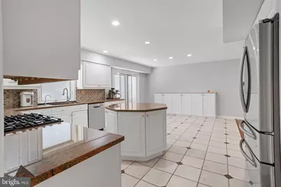 32 Country Walk, Cherry Hill, NJ 08003 - Photo 11