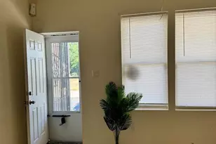 1090 Thurman St, Camden, NJ 08104 - Photo 5