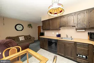 29 Chiswick Dr, Lindenwold, NJ 08021 - Photo 9