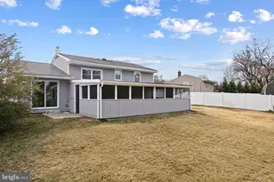 205 Cardinal Dr, Bellmawr, NJ 08031 - Photo 29