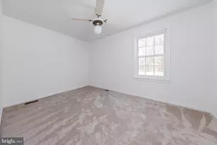 2 Debras Ln, Sicklerville, NJ 08081 - Photo 15