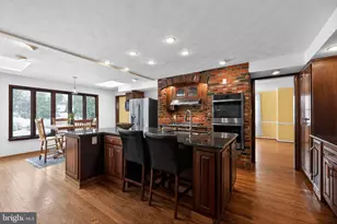 33 Ivy Ln, Cherry Hill, NJ 08002 - Photo 11