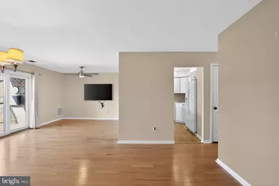 215 Haddonfield Cmns #215, Haddonfield, NJ 08033 - Photo 9