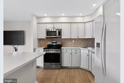 215 Haddonfield Cmns #215, Haddonfield, NJ 08033 - Photo 3