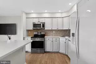 215 Haddonfield Cmns, Haddonfield, NJ 08033 - Photo 3