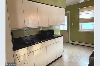 606 N Brown Street, Gloucester City, NJ 08030 - Photo 9