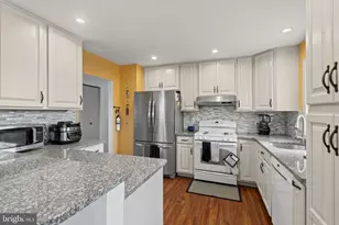 518 E Church St, Gloucester Township, NJ 08012 - Photo 9