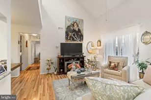 1302 Aberdeen Ln, Gloucester Township, NJ 08012 - Photo 5