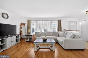 12 Colgate Dr, Cherry Hill, NJ 08034 - Photo 9