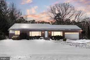 136 Paradise Dr, Voorhees, NJ 08043 - Photo 1