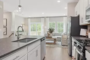 45 Basswood St, Berlin, NJ 08009 - Photo 11