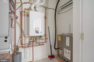 226 Breeders Cup Dr, Cherry Hill, NJ 08002 - Photo 31