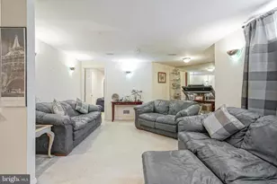 121 Europa Blvd, Cherry Hill, NJ 08003 - Photo 33