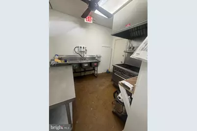 211 W Clinton Avenue, Oaklyn, NJ 08107 - Photo 9