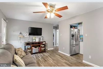 409 10th Avenue, Lindenwold, NJ 08021 - Photo 9