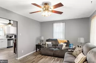 409 10th Ave, Lindenwold, NJ 08021 - Photo 7