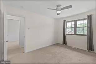 32 Lafayette Ln, Cherry Hill, NJ 08003 - Photo 15