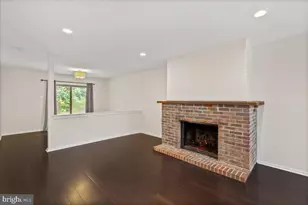 32 Lafayette Ln, Cherry Hill, NJ 08003 - Photo 5