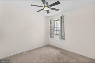 32 Lafayette Ln, Cherry Hill, NJ 08003 - Photo 17