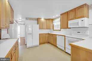 24 Constitution Blvd, Berlin, NJ 08009 - Photo 3