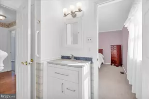24 Constitution Blvd, Berlin, NJ 08009 - Photo 17