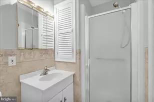 24 Constitution Blvd, Berlin, NJ 08009 - Photo 21