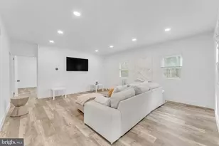 572 Zoe Rd, Sicklerville, NJ 08081 - Photo 15