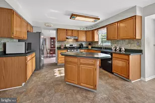 13 Cattell Dr, Sicklerville, NJ 08081 - Photo 9