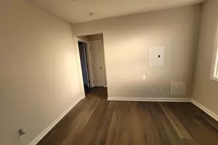 418 Pfeiffer St, Camden, NJ 08105 - Photo 5