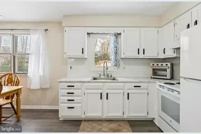 304 Spruce Avenue, Lindenwold, NJ 08021 - Photo 11