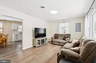 304 Spruce Ave, Lindenwold, NJ 08021 - Photo 5