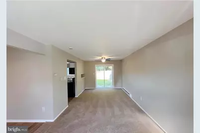 574 W Loch Lomond Drive, Sicklerville, NJ 08081 - Photo 3