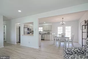 402 Holly Dr, Waterford Township, NJ 08004 - Photo 7