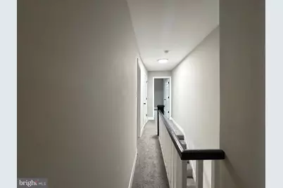 425 Viola Street, Camden, NJ 08104 - Photo 11