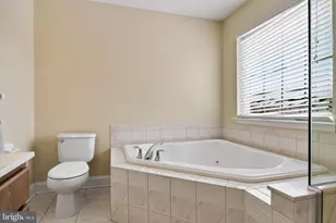 26 Glacier Dr, Berlin, NJ 08009 - Photo 21