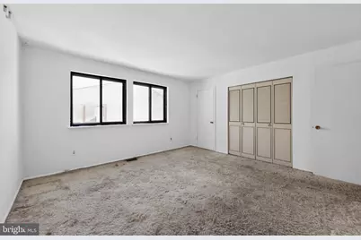 710 E Elm Avenue, Lindenwold, NJ 08021 - Photo 13