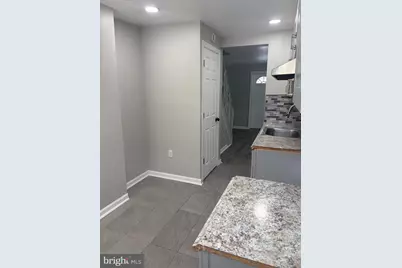 814 Tulip Street, Camden, NJ 08104 - Photo 9