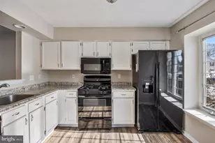 49 Grant Ln, Berlin, NJ 08009 - Photo 3