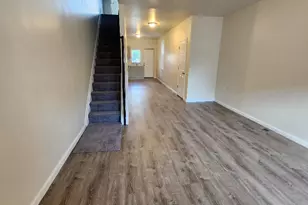 829 York St, Camden, NJ 08102 - Photo 11