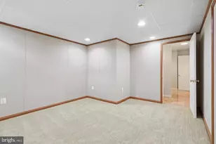 8 Fountain Ct, Cherry Hill, NJ 08034 - Photo 23