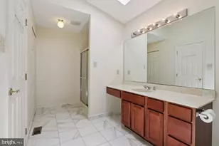 8 Fountain Ct, Cherry Hill, NJ 08034 - Photo 13