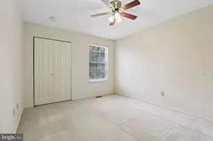 8 Fountain Ct, Cherry Hill, NJ 08034 - Photo 17