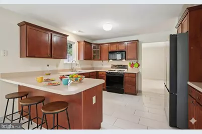 8 Fountain Court, Cherry Hill, NJ 08034 - Photo 3