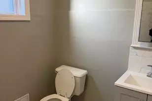 317 York St, Camden, NJ 08102 - Photo 11