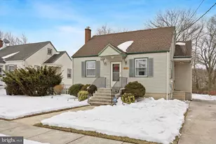 612 N Walnut Ave, Magnolia, NJ 08049 - Photo 3